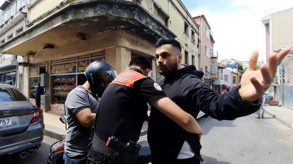 Beyoğlu’nda dev asayiş uygulaması: İlçede giriş çıkışlar tutuldu - 1