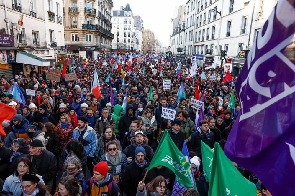 Paris’te emeklilik reformu protestosu 111 d7ohGt53 UGwoXznzbdHoQ