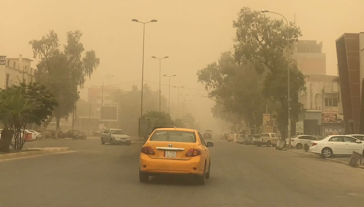 Irak'ta kum fırtınası: 4 bin kişi hastanelik oldu