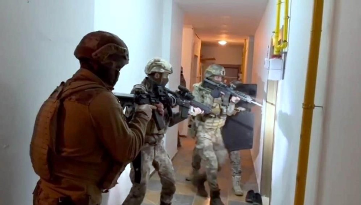 Bitlis’te tefeci operasyonu: 48 kişi gözaltında Bitlis’te tefeci operasyonu: 48 kişi gözaltında