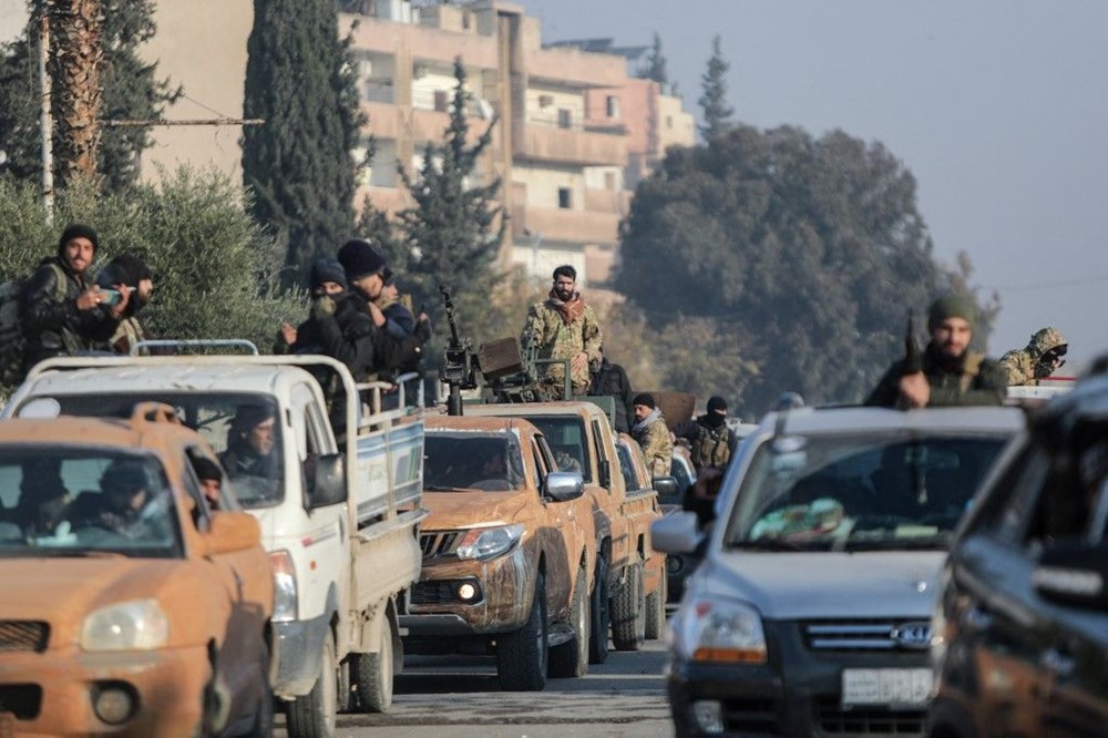 Suriye'de silahlı muhalifler başkente girdi: