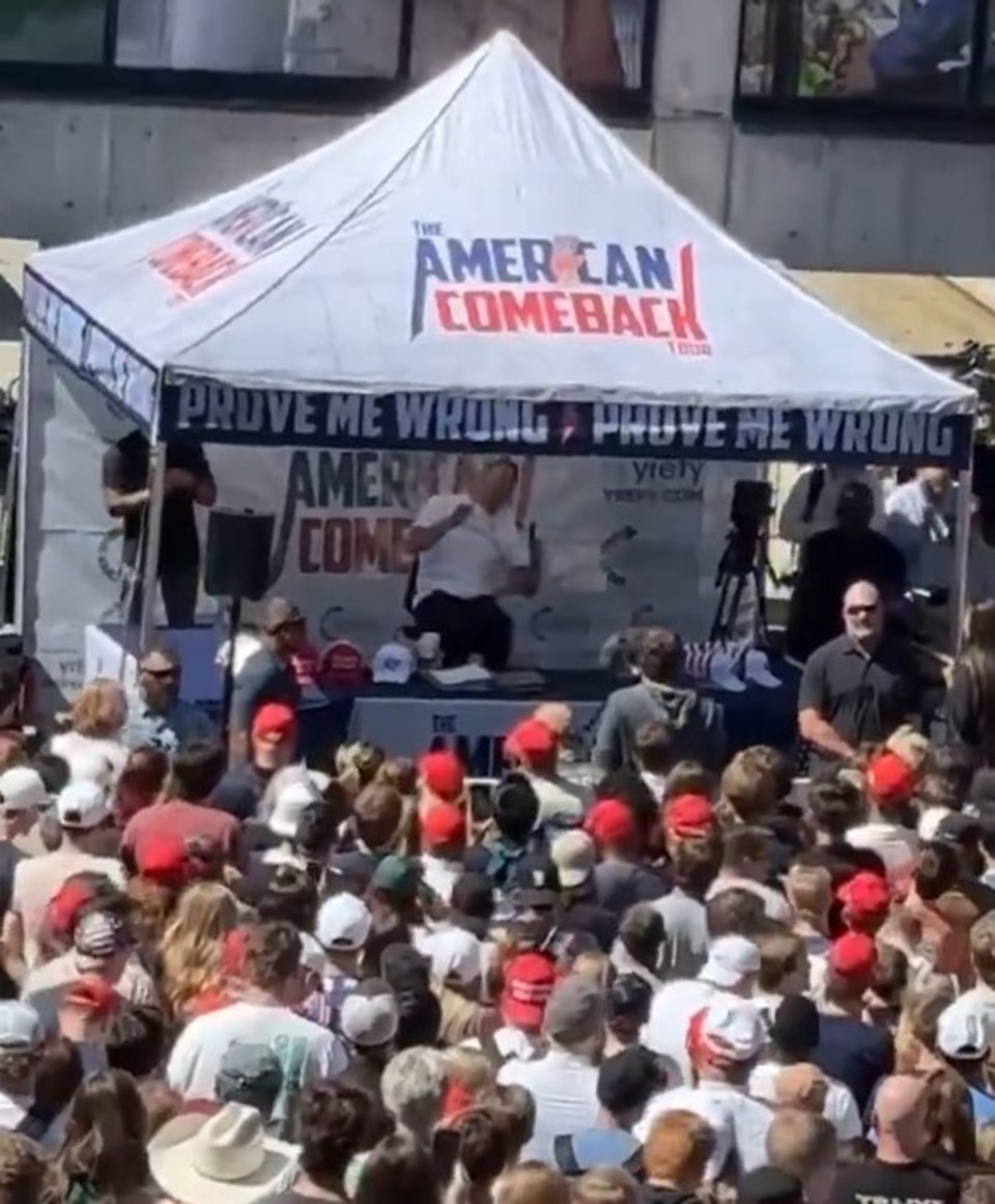 Trump destekçisi siyasi aktivist Charlie Kirk silahlı saldırıda öldü - 1