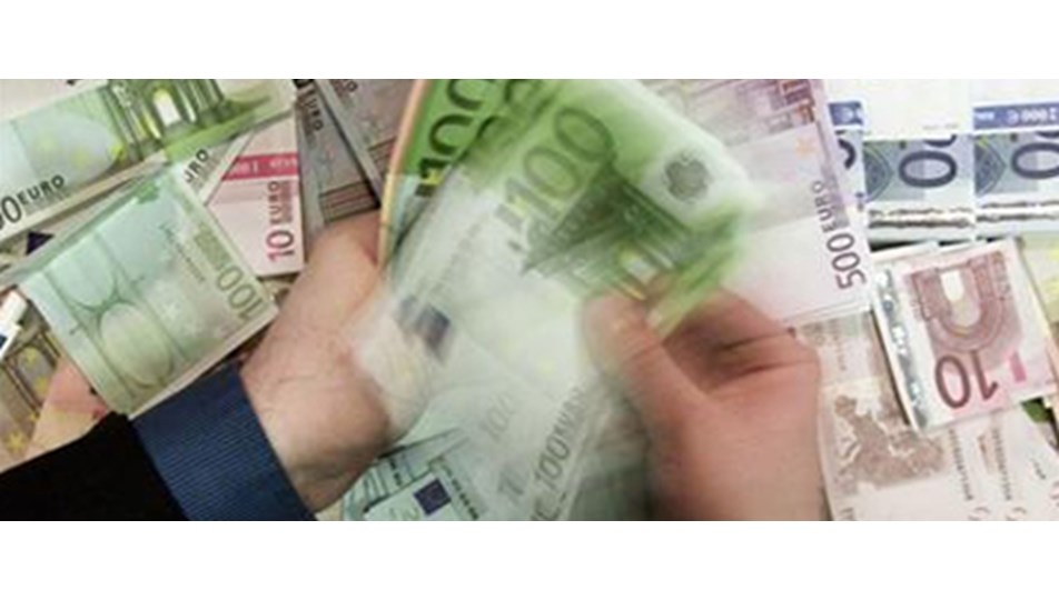 Rüzgar Euro'dan yana esiyor