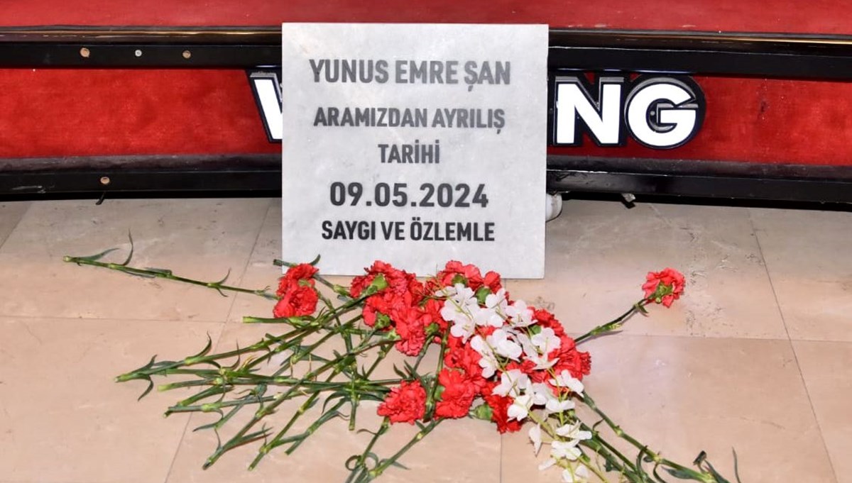 Düğünde damada mezar taşı şakası Düğünde damada mezar taşı şakası