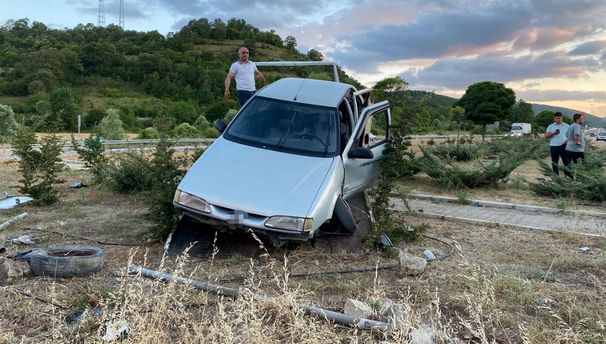 Samsun'da 2 otomobil çarpıştı: 2'si ağır 9 yaralı