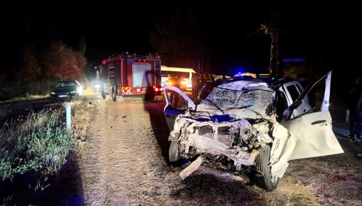 Ciple traktör çarpıştı: 5 yaralı