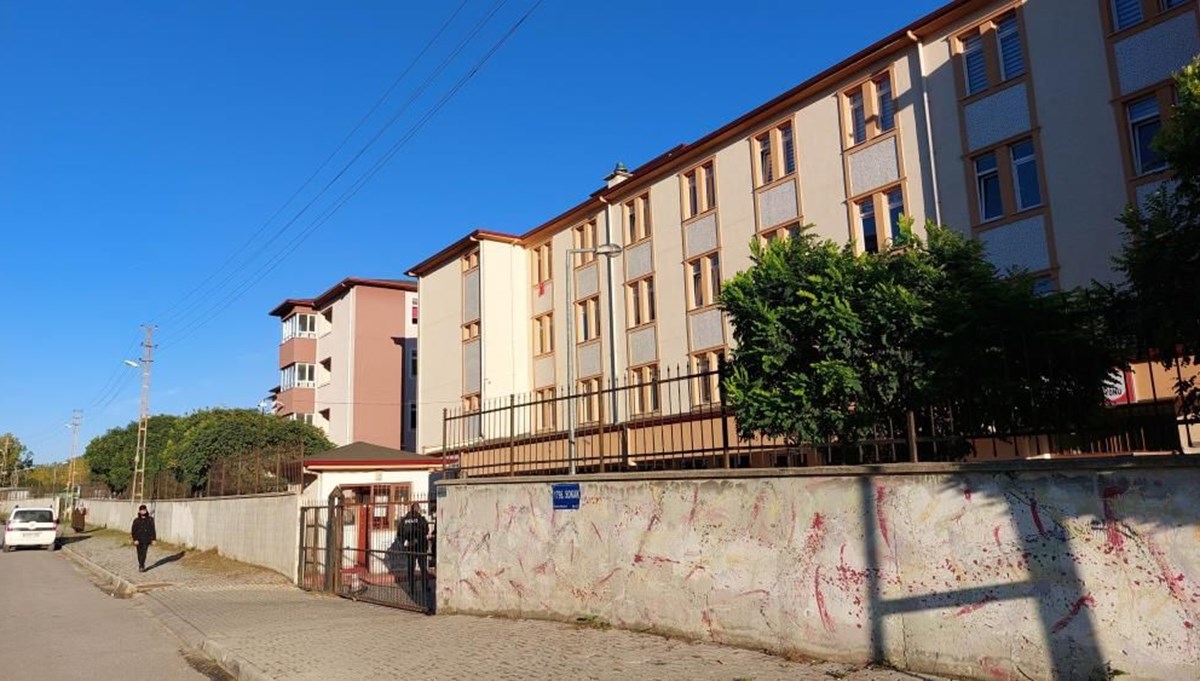 Samsun'da lisede bıçaklı saldırı