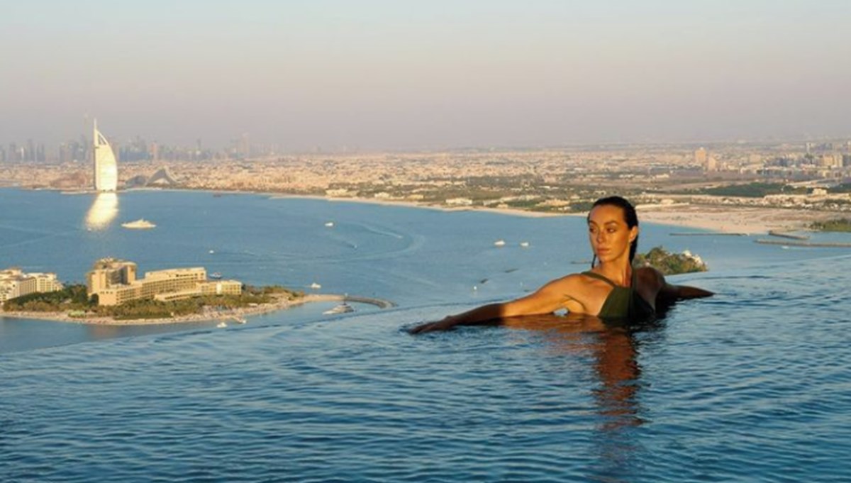 Dünyanın ilk ve en yüksek 360 derecelik sonsuzluk havuzu Dubai'de açıldı