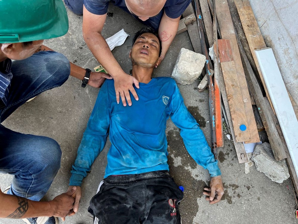 Myanmar'da 7.7 büyüklüğünde deprem! Gökdelenler yıkıldı, yollar yarıldı, işçiler enkaz altında - 8