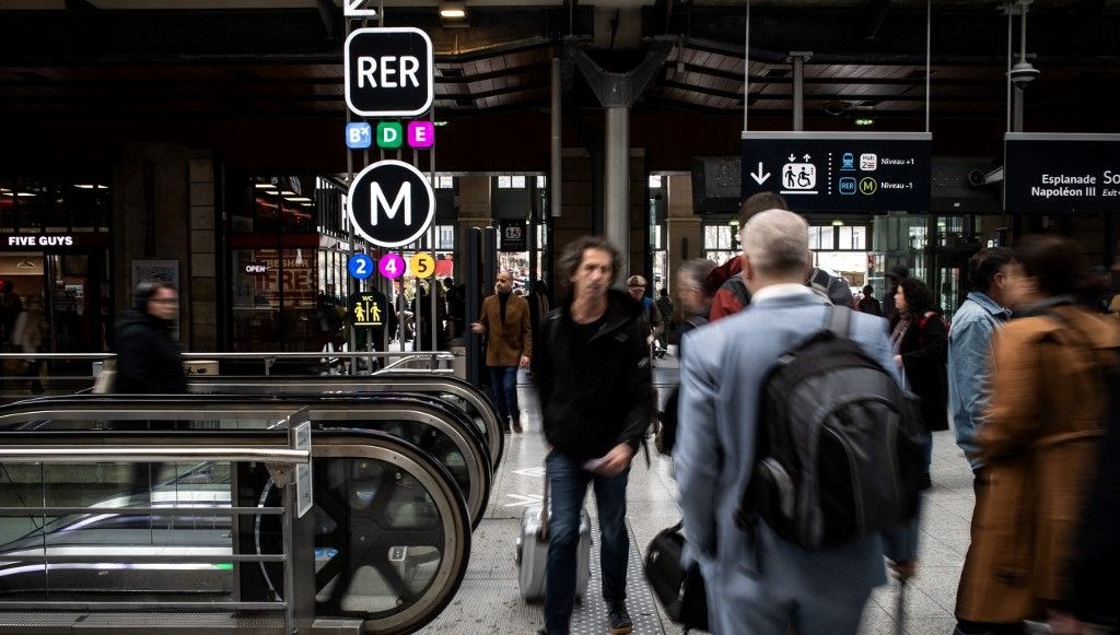 Paris'in tren raylarında İkinci Dünya Savaşı'ndan kalma bomba bulundu!