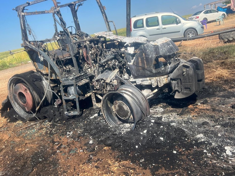 Mardin'de traktör ve trafoları ateşe verdiler - 8