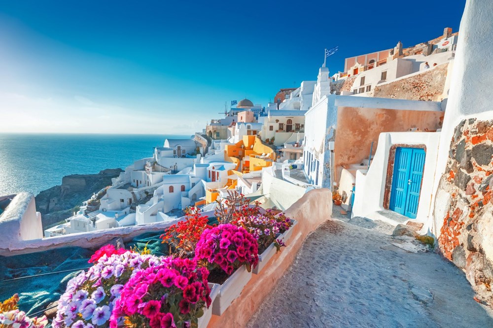 Corona virüs Yunan adalarını da vurdu: Turizm cenneti Santorini hayalet  adaya dönüştü | NTV
