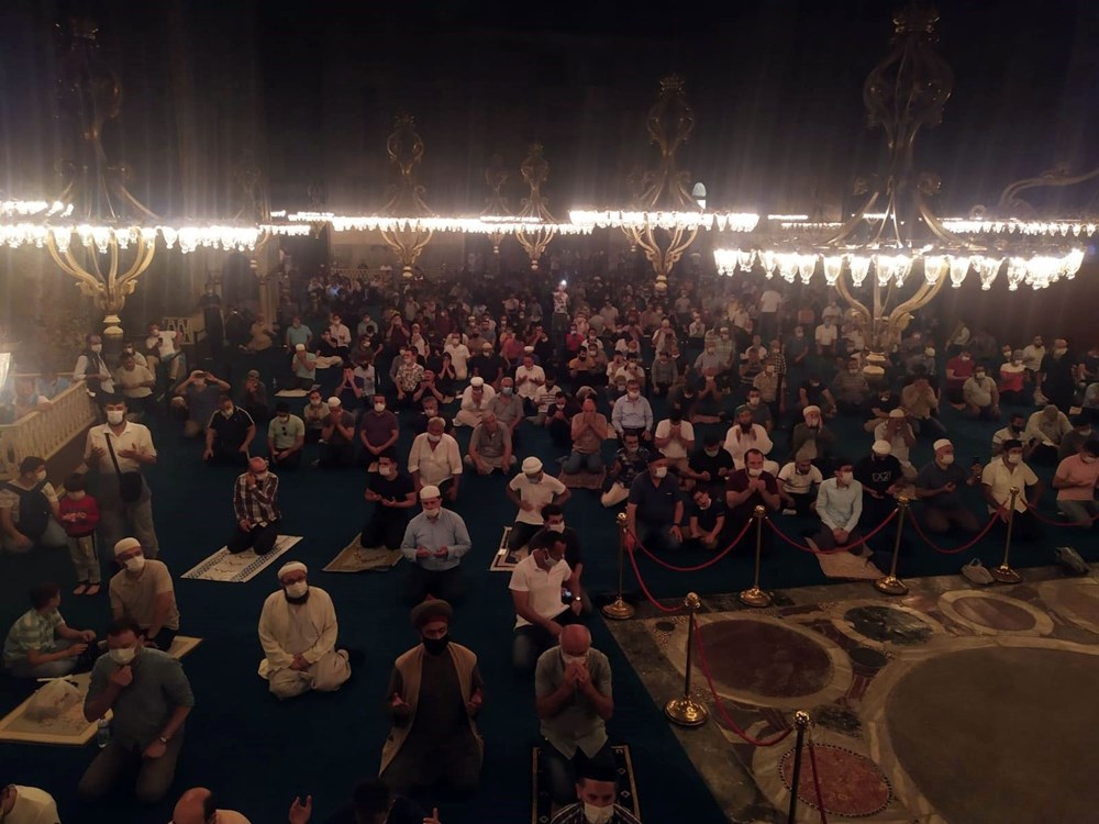 The crowd does not decrease in Hagia Sophia - 19