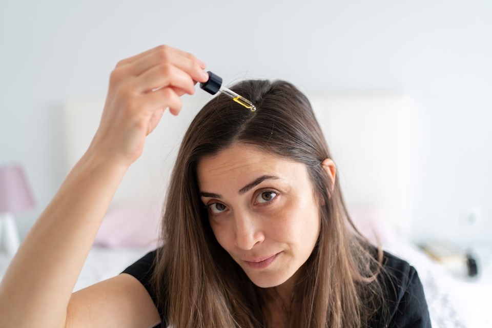 Saçlarınız kolay uzayacak: Biberiye yağının faydaları - 1