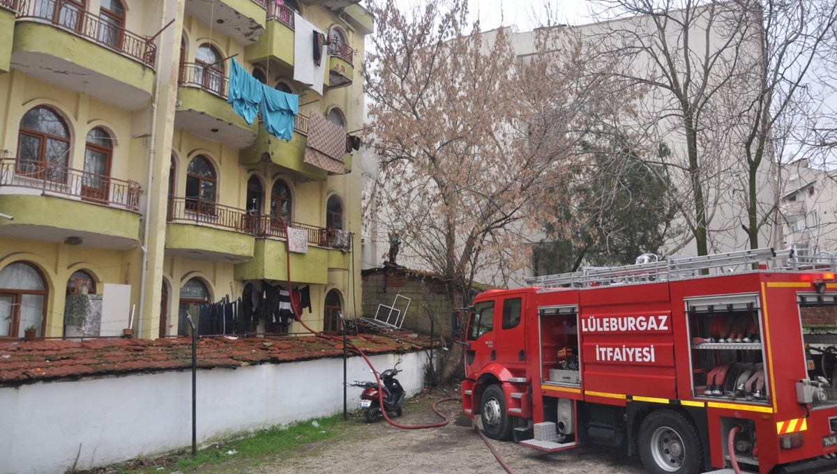 Kırklareli'nde bir apartmanın 2. katında çıkan yangın söndürüldü