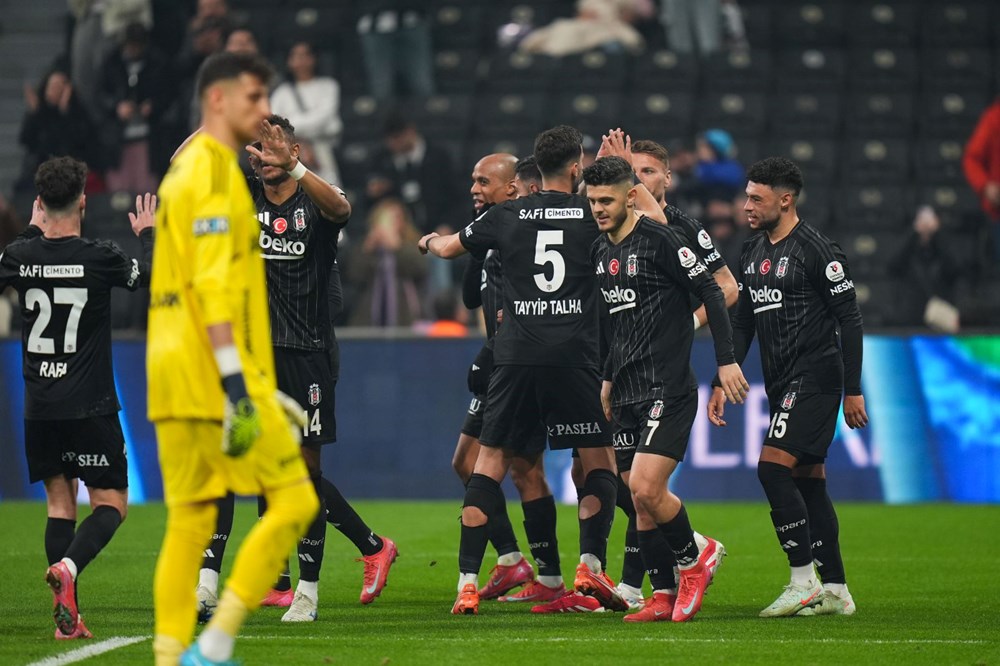 Beşiktaş'a evinde büyük sürpriz: Gaziantep FK, Dolmabahçe'de 1-0'dan geri dönerek kazandı - 6