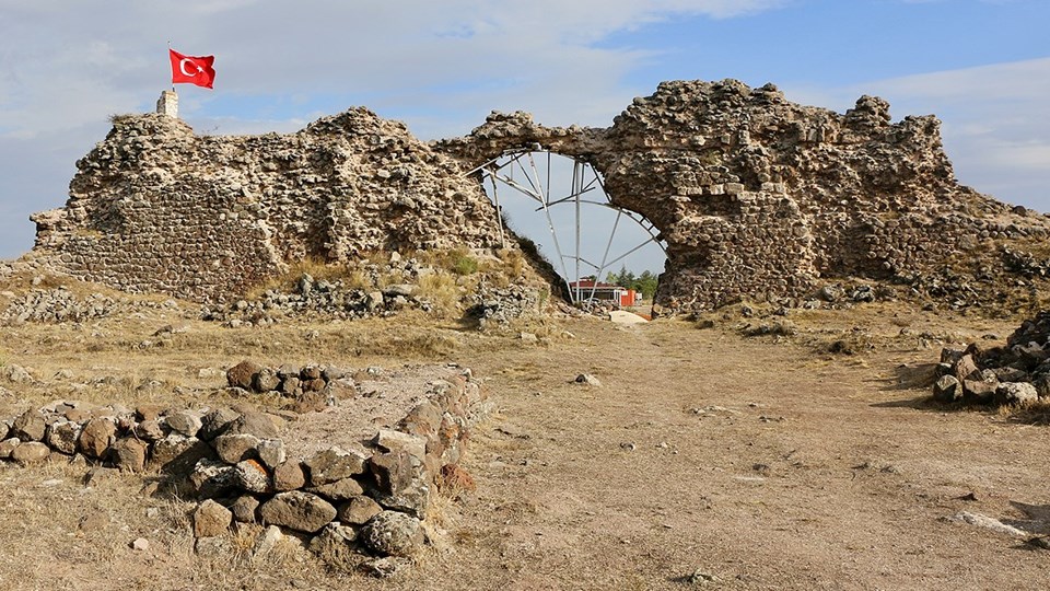 Osmanlı'nın 'ilk'lerinin yaşandığı yerleşim: Karacahisar Kalesi - 1