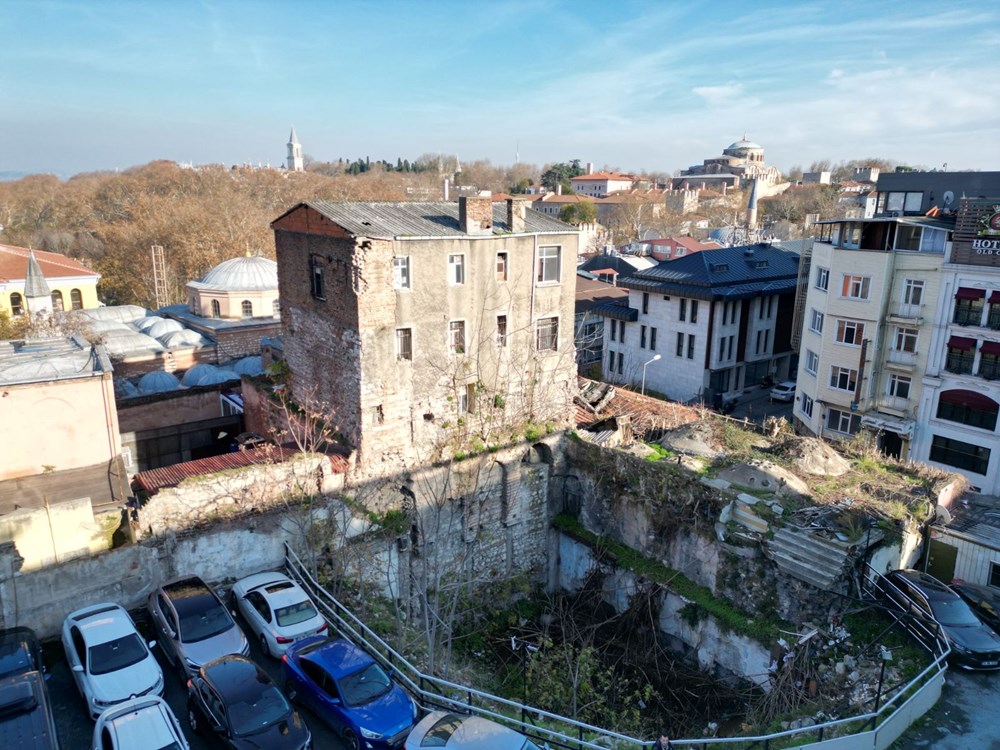 İstanbul'un 1600 Yıllık Sırrı: 4 Devrin Tanığı Bina 72 dMDHaKEBpEKSAWvlGUcL7A