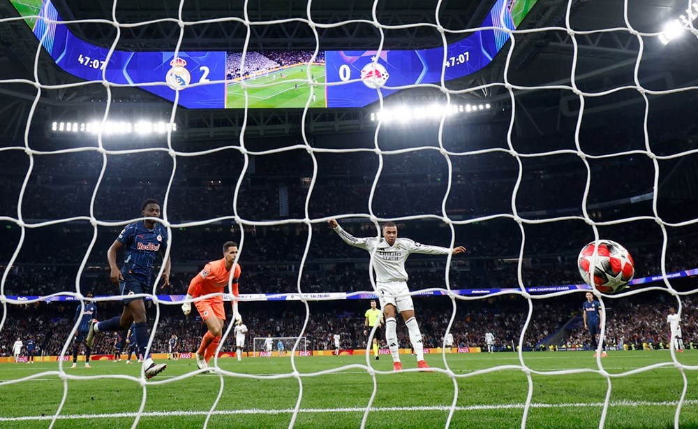 Real Madrid'den rekor gelir: 1 milyar euroyu aştı! - 2