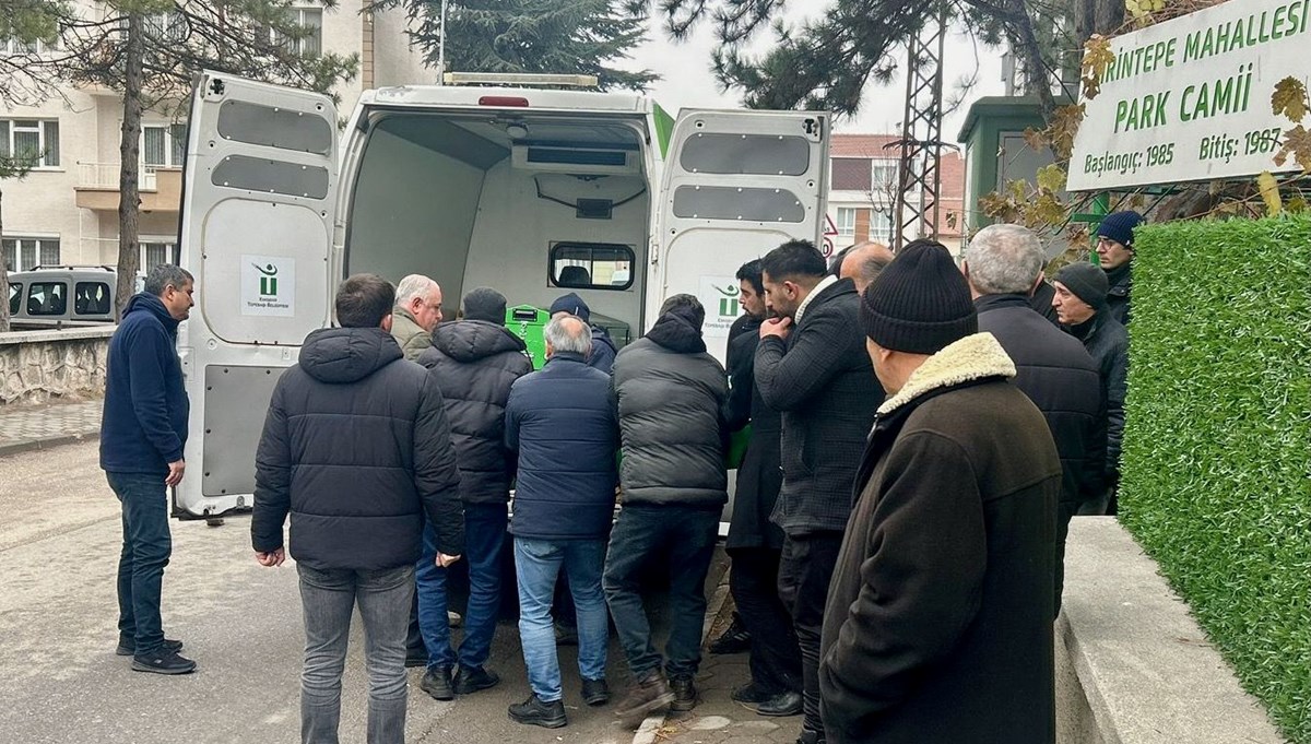 Egzozdan çıkan gaz can aldı Egzozdan çıkan gaz can aldı