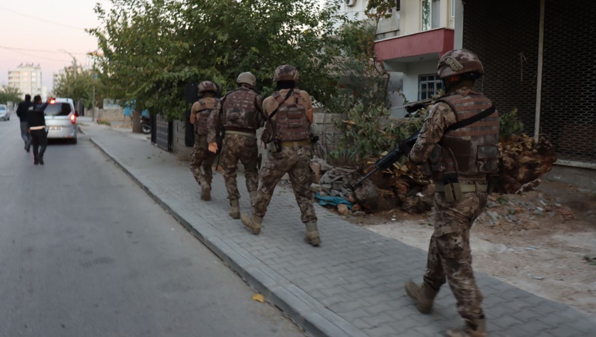 Adıyaman'da özel harekat destekli narkotik operasyonunda 5 kişi yakalandı