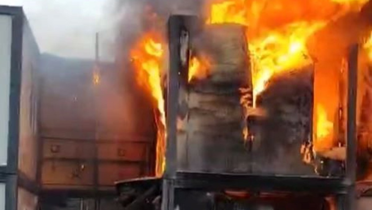 İstanbul'da işçi konteynerinde yangın
