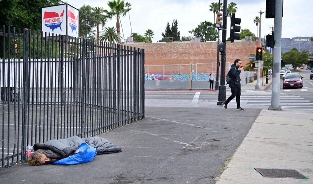 Los Angeles'ta 40 bin evsiz otellere yerleştirilecek - 6