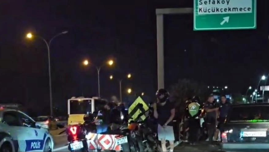Bahçelievlerde kaza: Motosiklet sürücüsü ağır yaralı