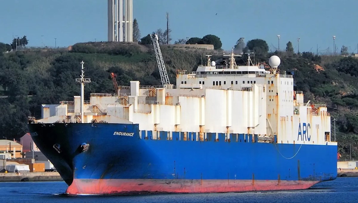 ABD gemisi Yunan limanına demir attı