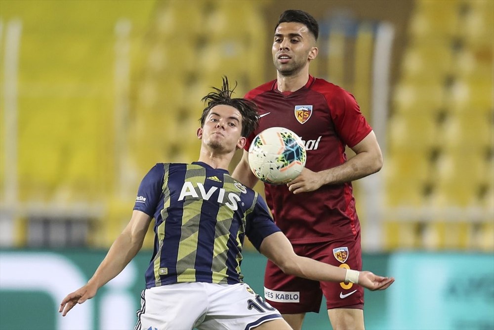 Süper Lig başladı (Fenerbahçe-Kayserispor ve Göztepe-Trabzonspor) - 1