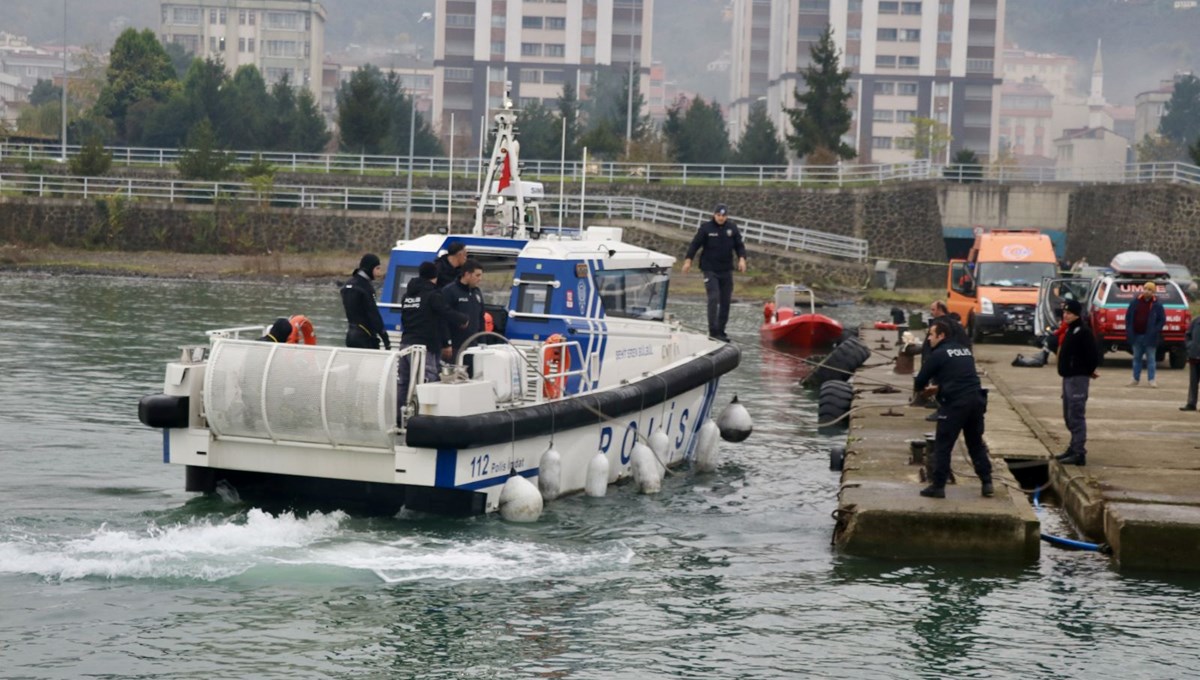 Trabzon’da dalgalara kapılan gençlerden acı haber