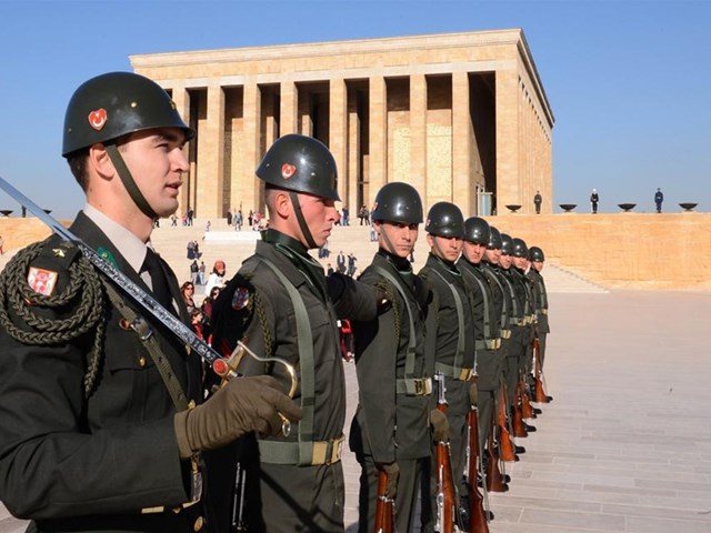 Anitkabir Deki 63 Yillik Bayrak Diregi Yenilendi Ntv