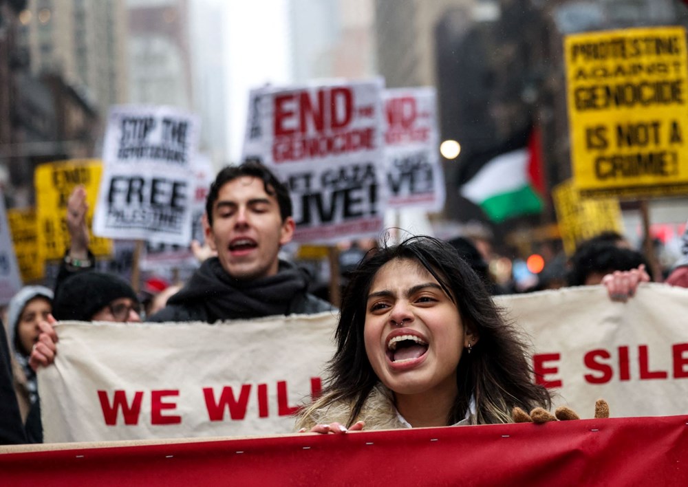 ABD'de binler, Filistinli aktivist Halil için sokakta: "Ellerinizi öğrencilerden çekin" 75 dS 29Sc7zUqzK64MUpUWww