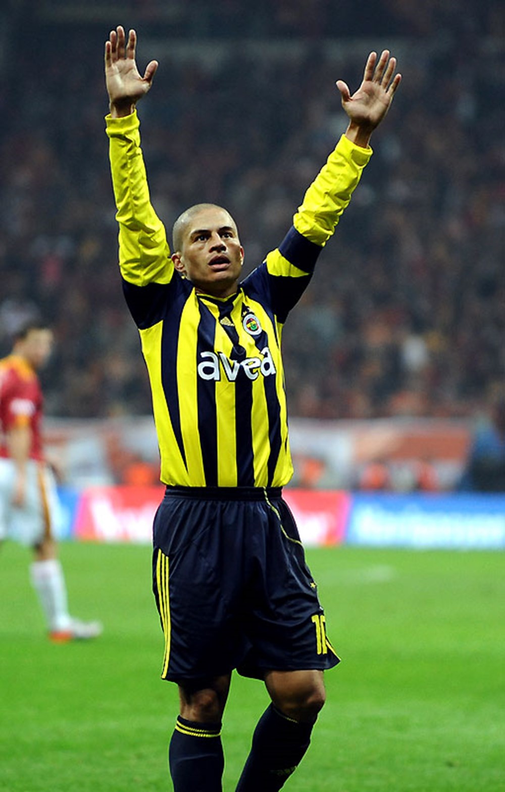 Де соуза. Alex Souza. Alexsandro de Souza. Alex Fenerbahce. Alex de Souza Fenerbahce.