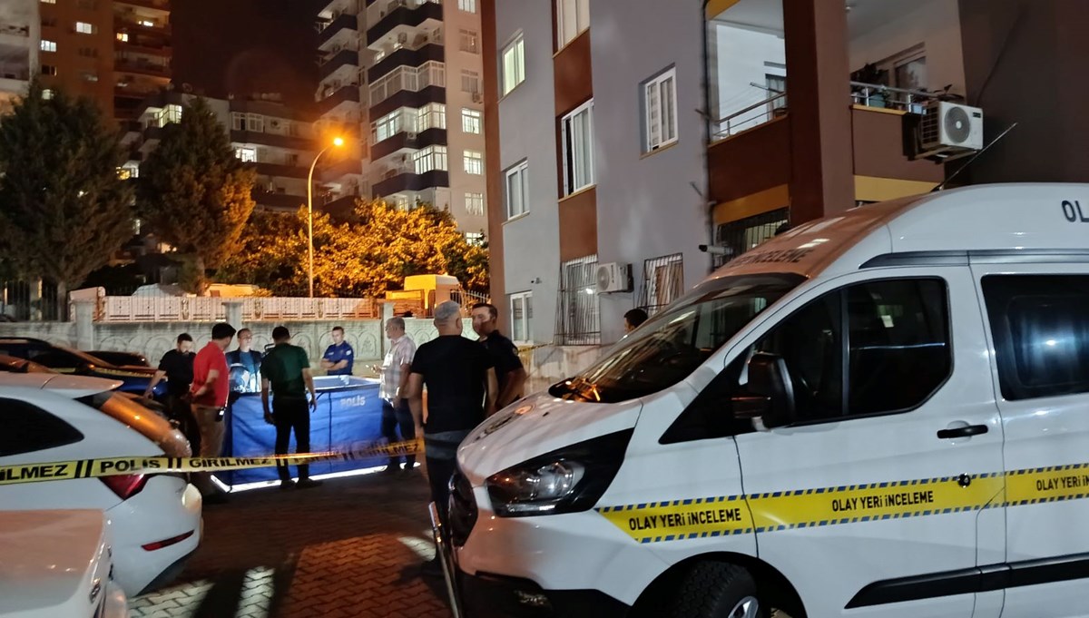 Genç kadını katledip intihar etti