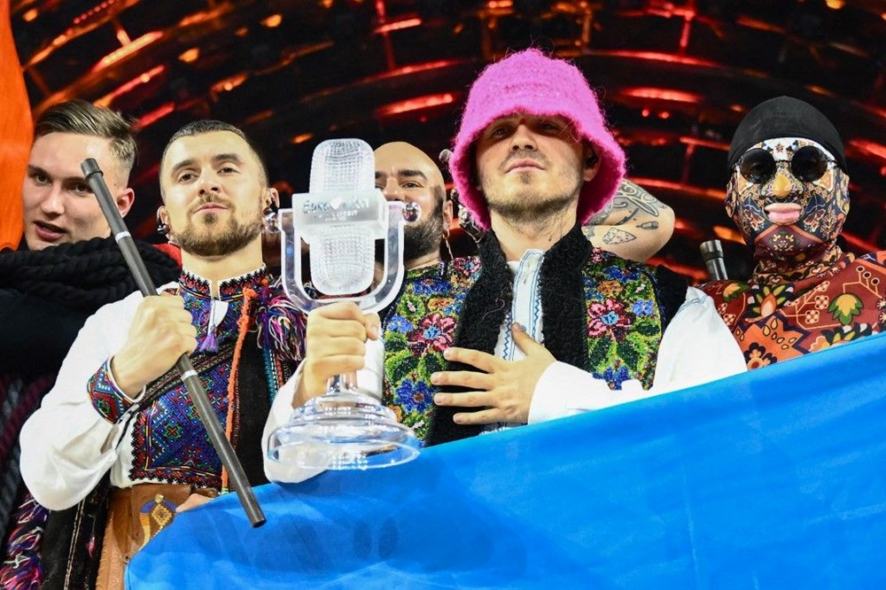 Eurovision'u kazanan Ukraynalı müzik grubu Kalush, kupalarını Ukrayna Savaşı'na destek olmak için sattı - 2