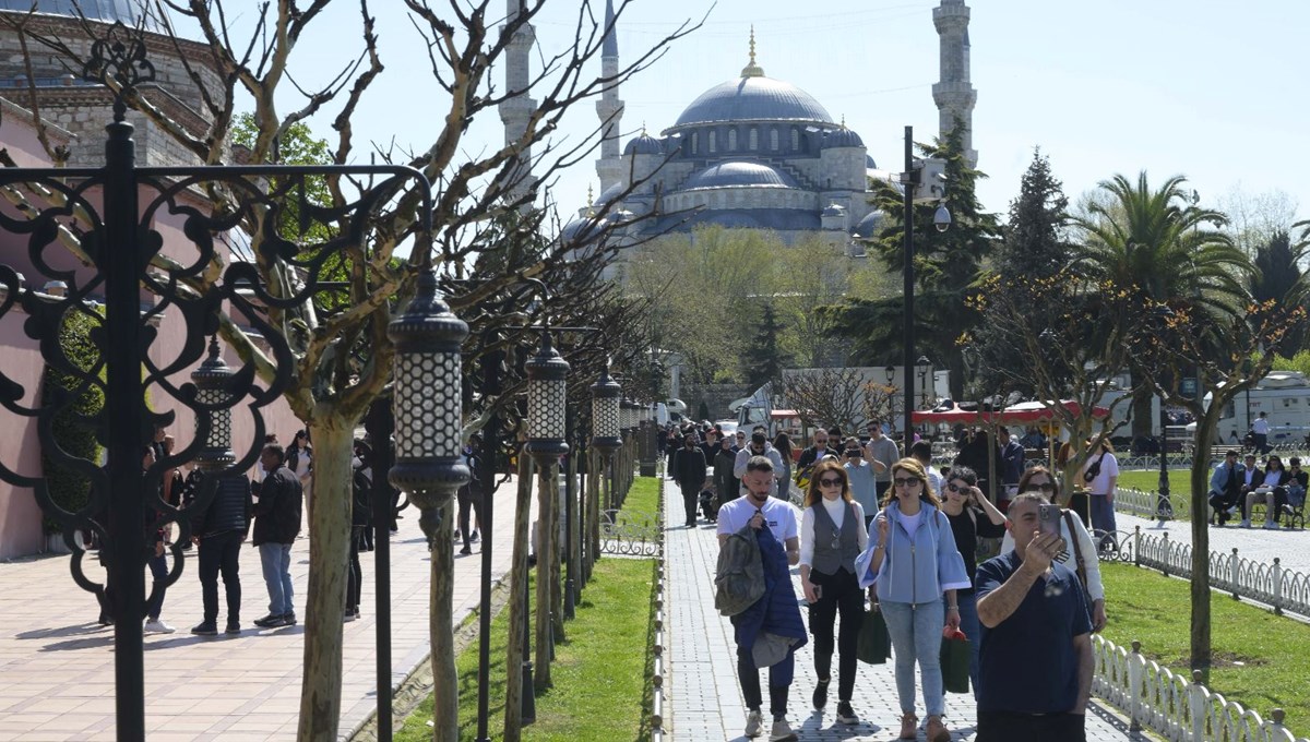 İstanbullular, megakentin tadını çıkardı