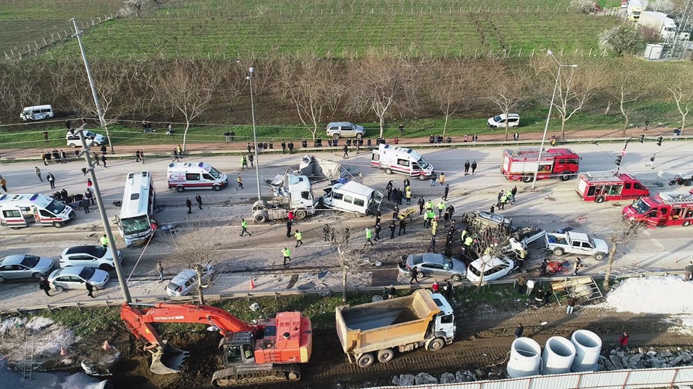 Bursa'da 4 kişinin öldüğü TIR faciasındaki şoför: Çarpmaya engel olamadım - 5