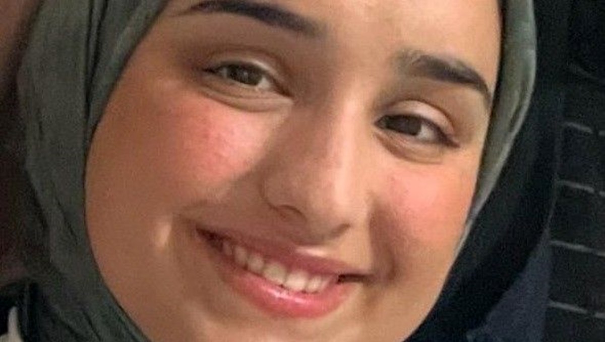 Araçtan atlayan çocuk TIR'ın altında can verdi Araçtan atlayan çocuk TIR'ın altında can verdi