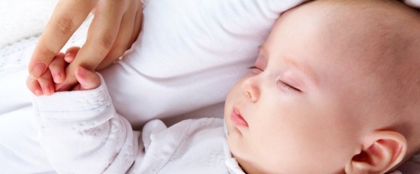 Anne babasının odasında uyuyan bebekler daha az uyuyor NTV