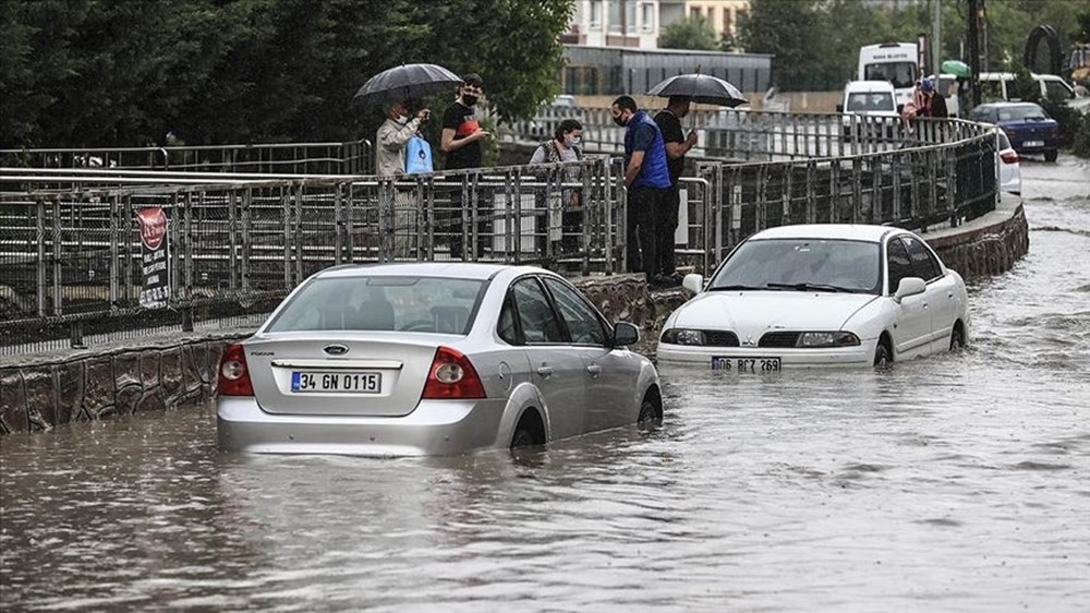 Sıcaklıklar 5-10 derece düştü: 20 il için sarı ve turuncu kodlu uyarı - 4