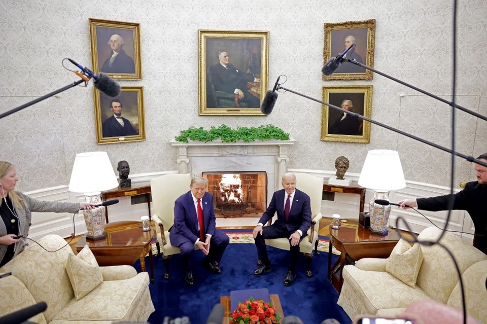 Trump, Oval Ofis'i altınla doldurmuş: Öncesi ve sonrası dikkat çekti - 3