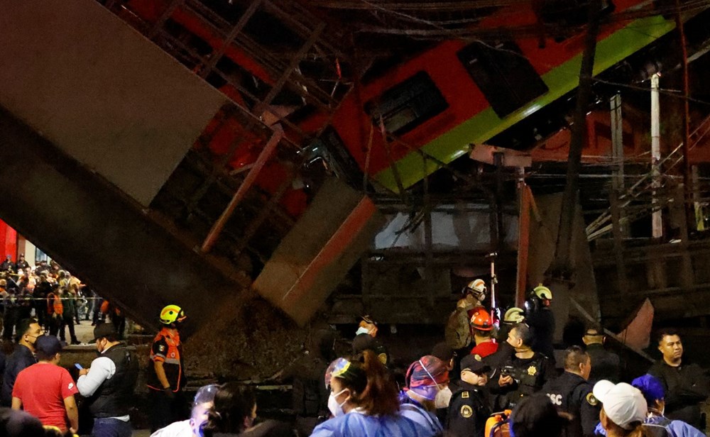 Meksika'da tren raylarını taşıyan üst geçit çöktü: 15 kişi öldü, 70 kişi yaralandı - 4