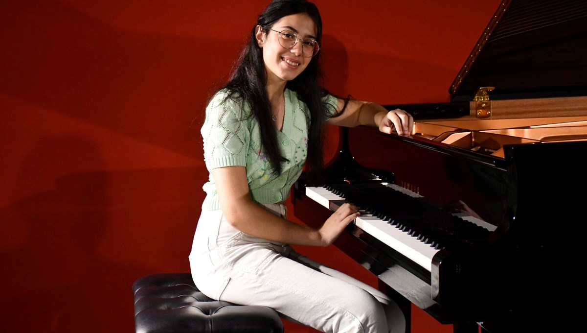 13 yaşındaki Arya Su konser piyanisti olmayı hedefliyor