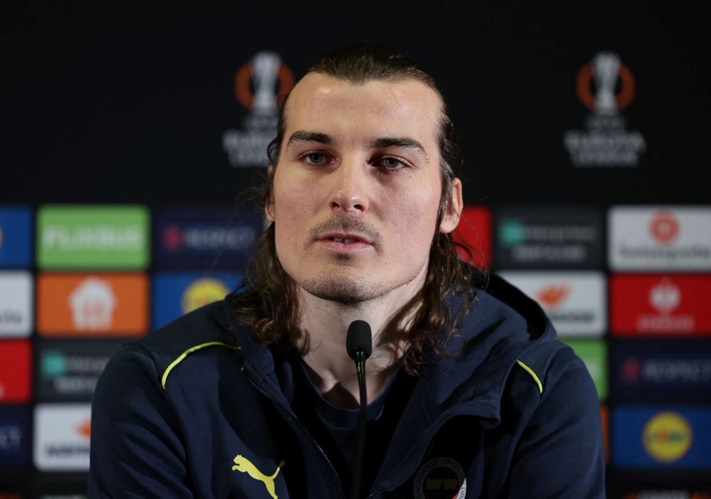 Fenerbahçe'ye Rövanş Öncesi Şok: Çağlar Söyüncü Sahada Olmayacak! 77 dYb48S5rV0enjbAZv0M18w