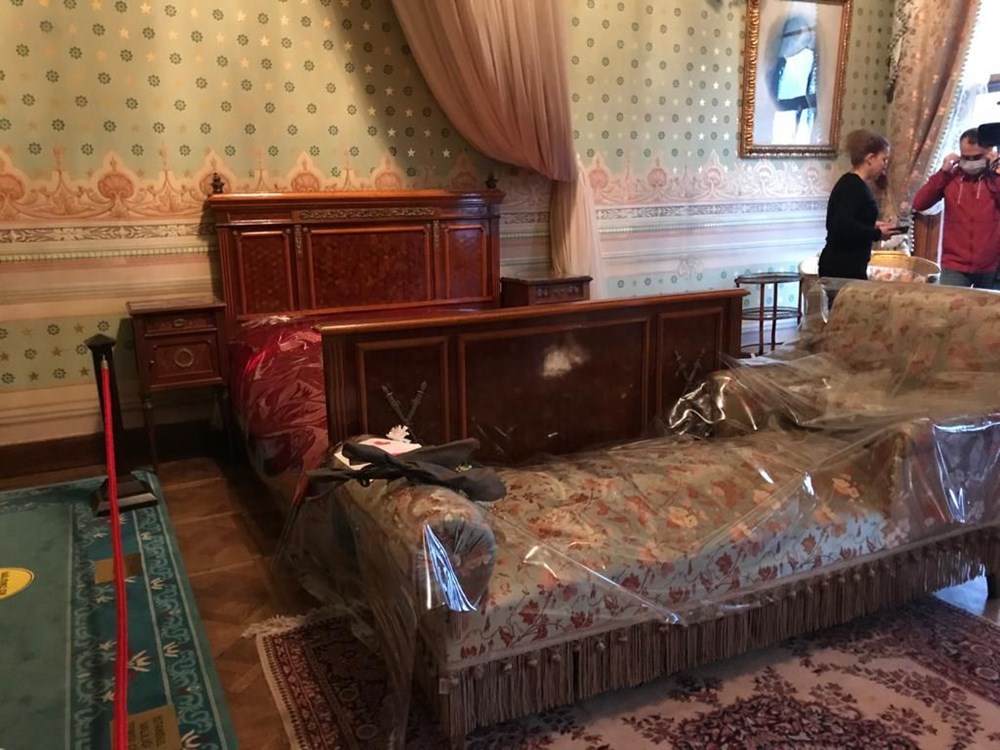 Vatandaşlar, Dolmabahçe Sarayı'nda Atatürk'ü andı - 8