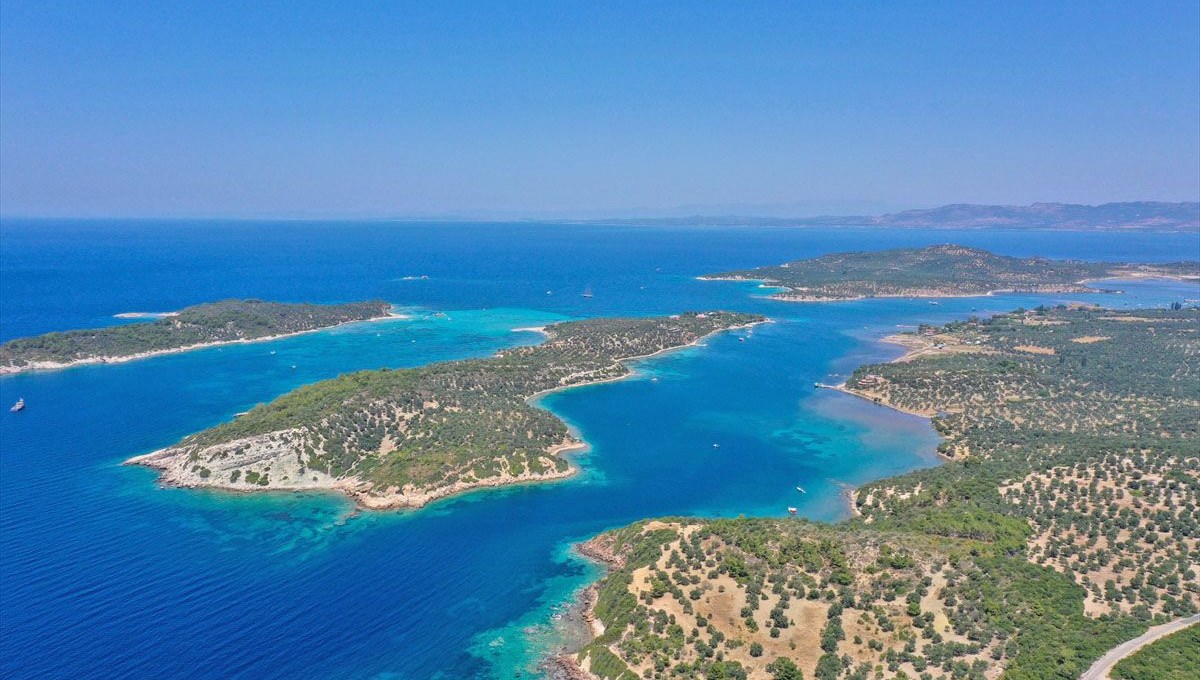 Türkiye'nin el değmemiş güzelliği: Eşsiz koylar ve 40 km'lik kumsal