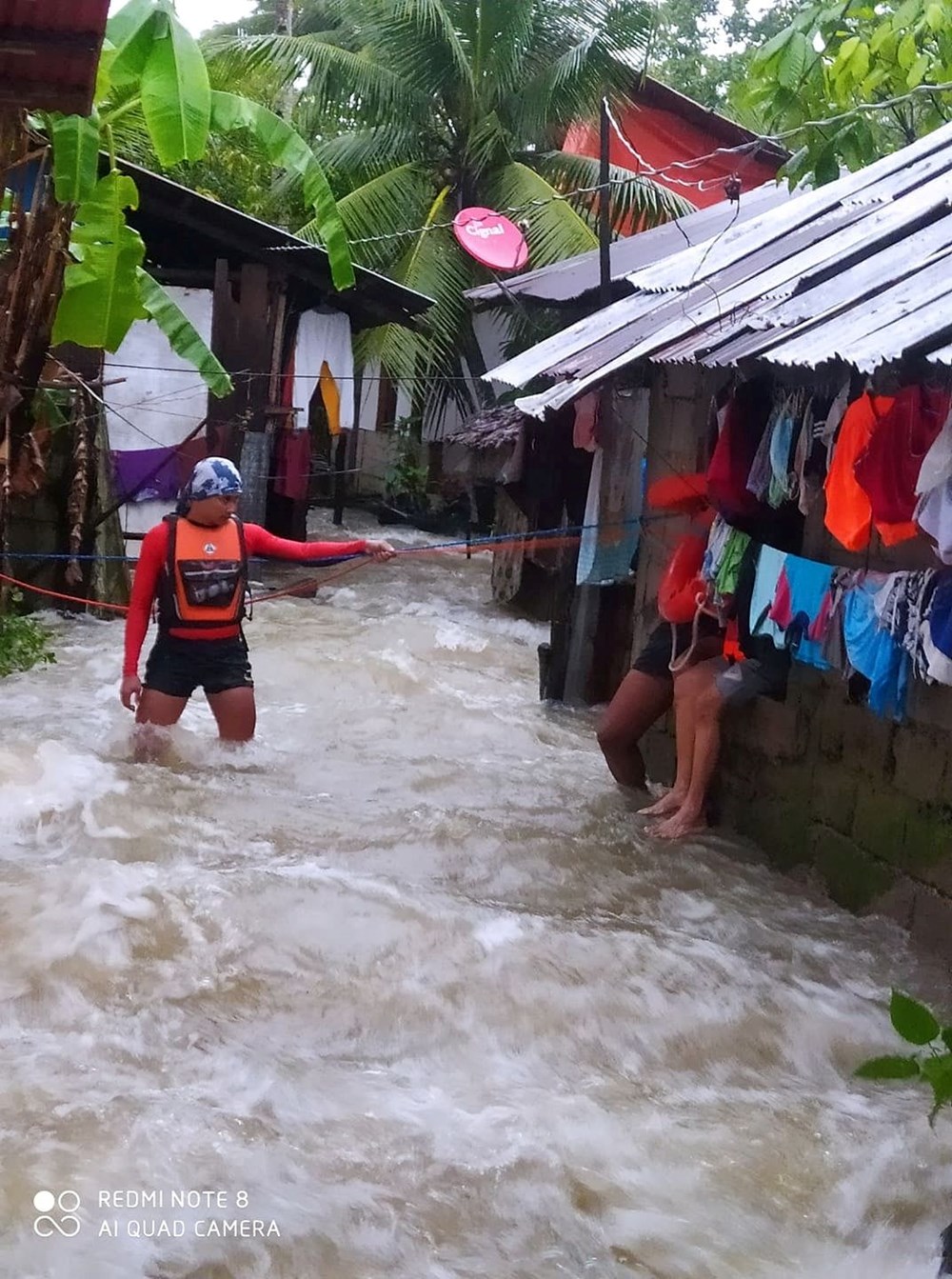 Tropikal Megi Kasırgası Filipinler'i vurdu: En az 42 ölü - 5