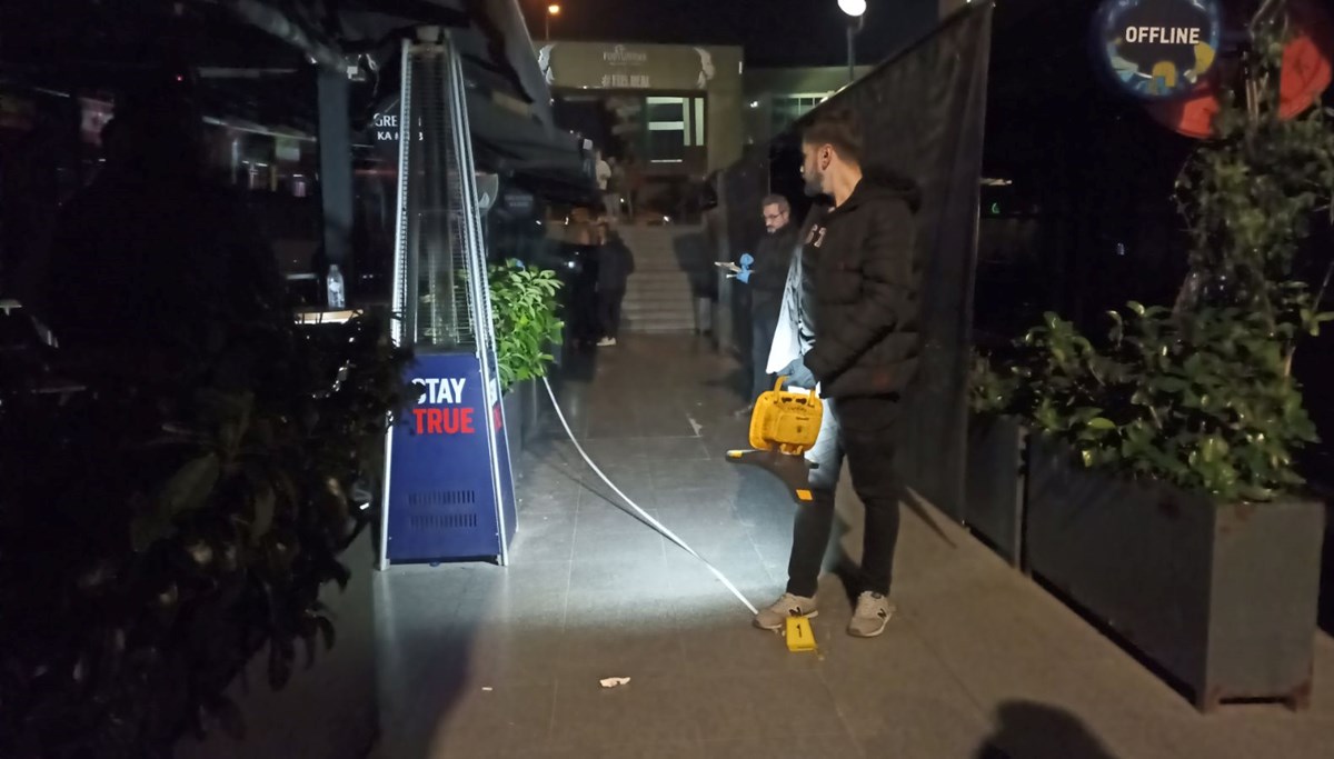 Eğlence mekanında silahlı kavga: 1 yaralı Eğlence mekanında silahlı kavga: 1 yaralı