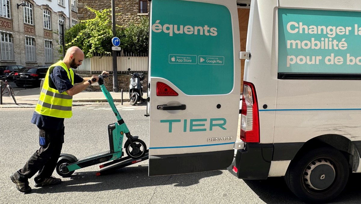 Avrupa'da bir ilk: Paris'te son elektrikli scooter da kaldırıldı Avrupa'da bir ilk: Paris'te son elektrikli scooter da kaldırıldı